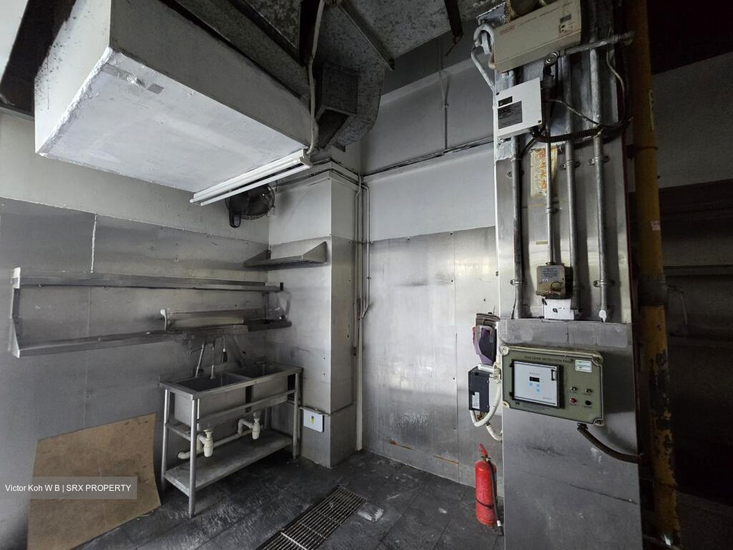 Ct Hub (D12), Retail #529084901